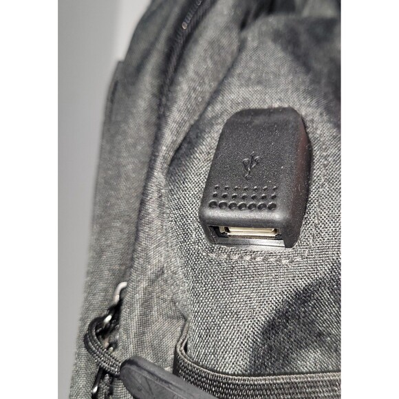 BlizzCon 2023 Official Backpack USB charger Warcraft Diablo Overwatch Blizzard - Picture 12 of 14